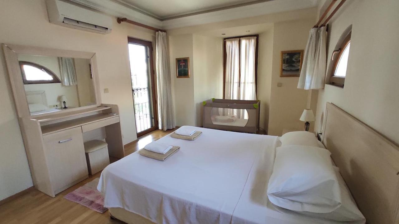 Villa Phoenix Фетие Екстериор снимка