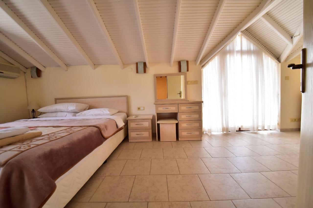 Villa Phoenix Фетие Екстериор снимка